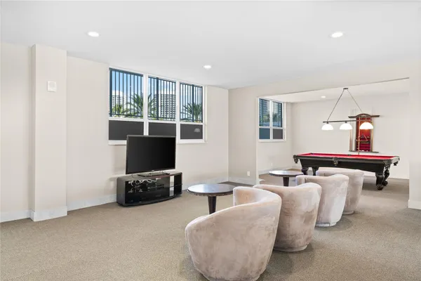 $3,899 | 511 Bayshore Drive, Unit 904, Fort Lauderdale, FL 33304