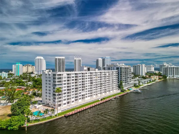 $3,899 | 511 Bayshore Drive, Unit 904, Fort Lauderdale, FL 33304
