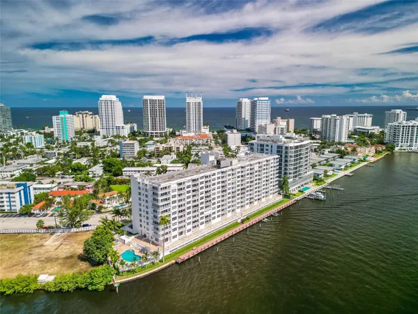 $3,899 | 511 Bayshore Drive, Unit 904, Fort Lauderdale, FL 33304