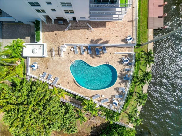 $3,899 | 511 Bayshore Drive, Unit 904, Fort Lauderdale, FL 33304