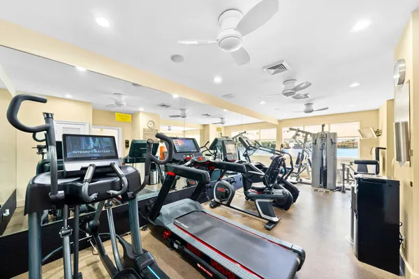 $3,899 | 511 Bayshore Drive, Unit 904, Fort Lauderdale, FL 33304