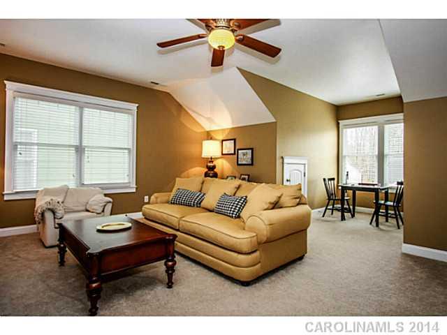 1046 Gardenia Street Fort Mill, SC 29708 - Photo 12 of 16 Gallery Image 12