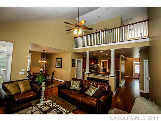 1046 Gardenia Street Fort Mill, SC 29708 - Photo 3 of 16 Gallery Image 3