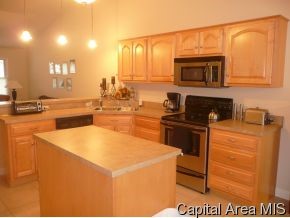 460 Chris Drive Springfield, IL 62711 - Photo 3 of 6 Gallery Image 3