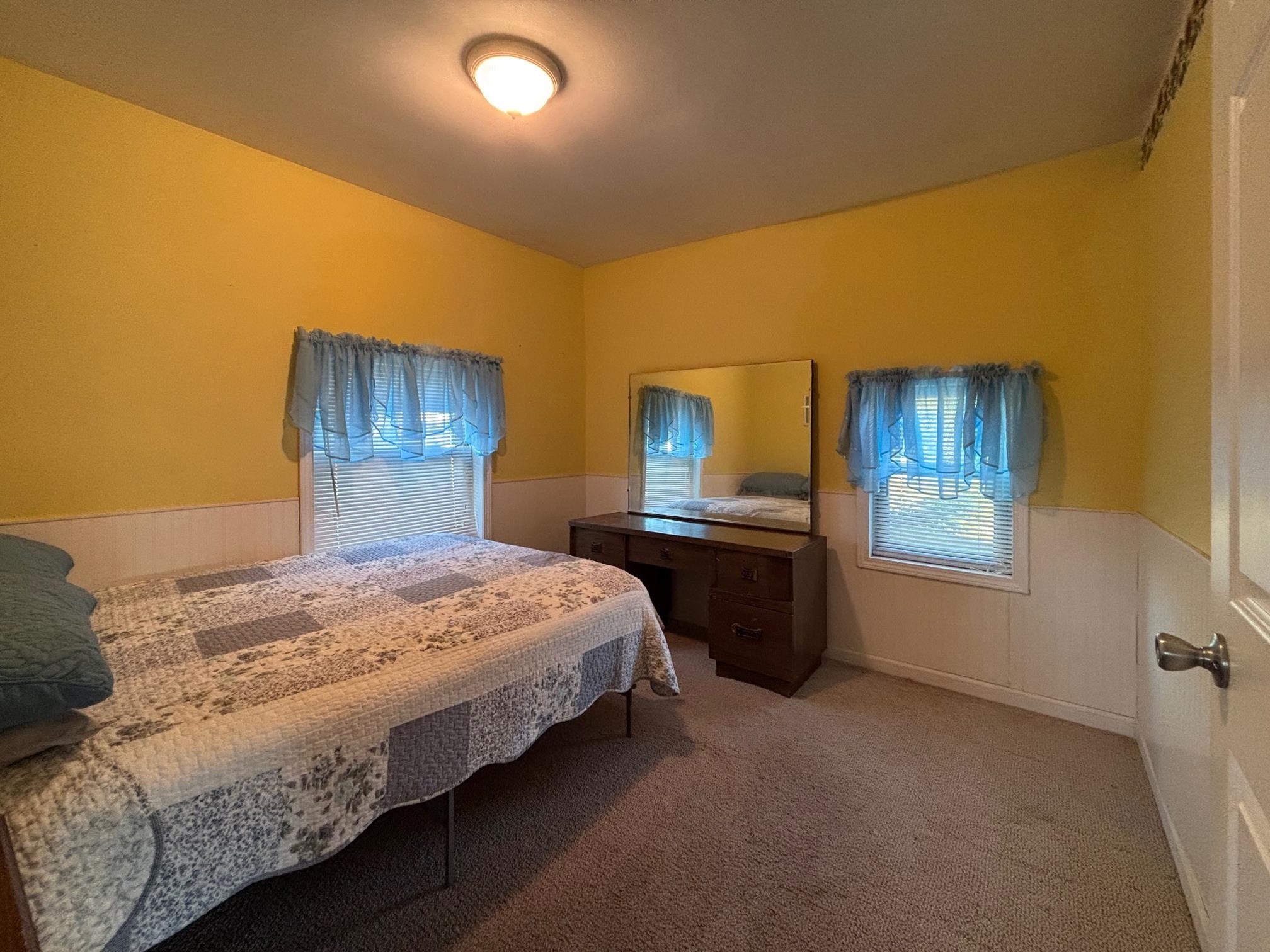 3232 East Long Lake Road Traverse City, MI 49685 - Photo 10 of 14 1939798-c83d37e9-249b-4bd9-8b5b-65f53aaf41f3.JPG