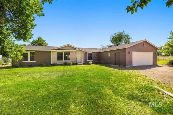 $549,000 | 37786 Highway 78, Grand View, ID 83624