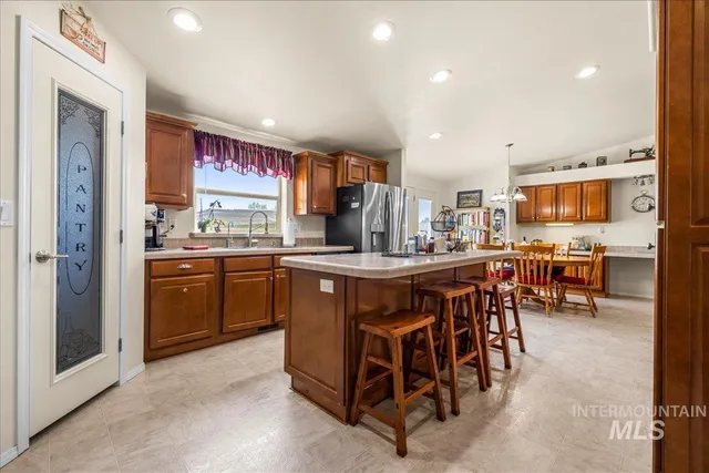 $549,000 | 37786 Highway 78, Grand View, ID 83624