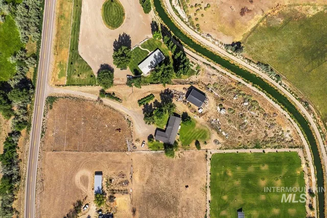 $549,000 | 37786 Highway 78, Grand View, ID 83624