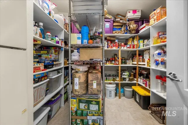 $549,000 | 37786 Highway 78, Grand View, ID 83624