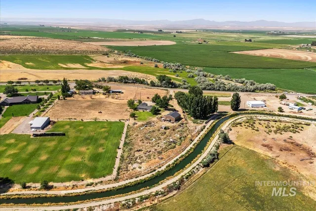 $549,000 | 37786 Highway 78, Grand View, ID 83624