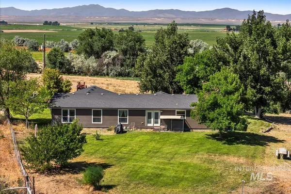 $549,000 | 37786 Highway 78, Grand View, ID 83624