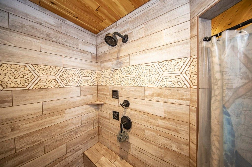 176 Sunset Shores Road Iron River, MI 49935 - Photo 16 of 81