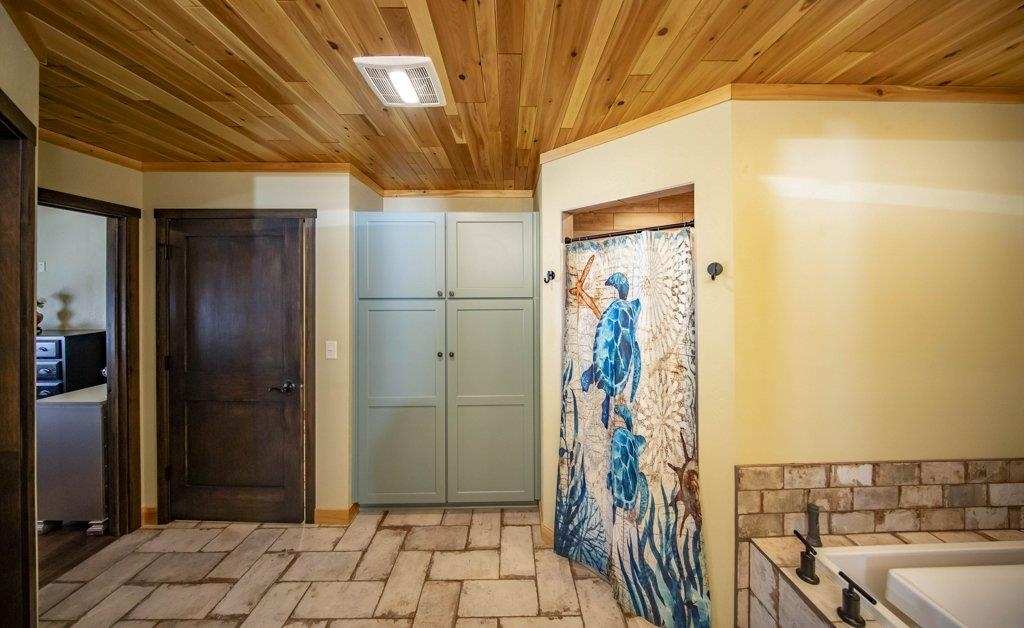 176 Sunset Shores Road Iron River, MI 49935 - Photo 20 of 81