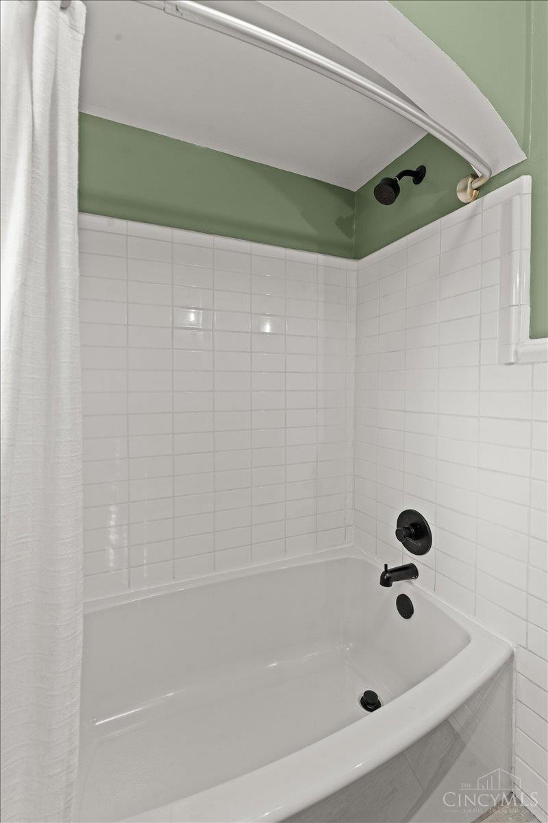 6525 Ridge Avenue Cincinnati, OH 45213 - Photo 34 of 50 Gallery Image 34