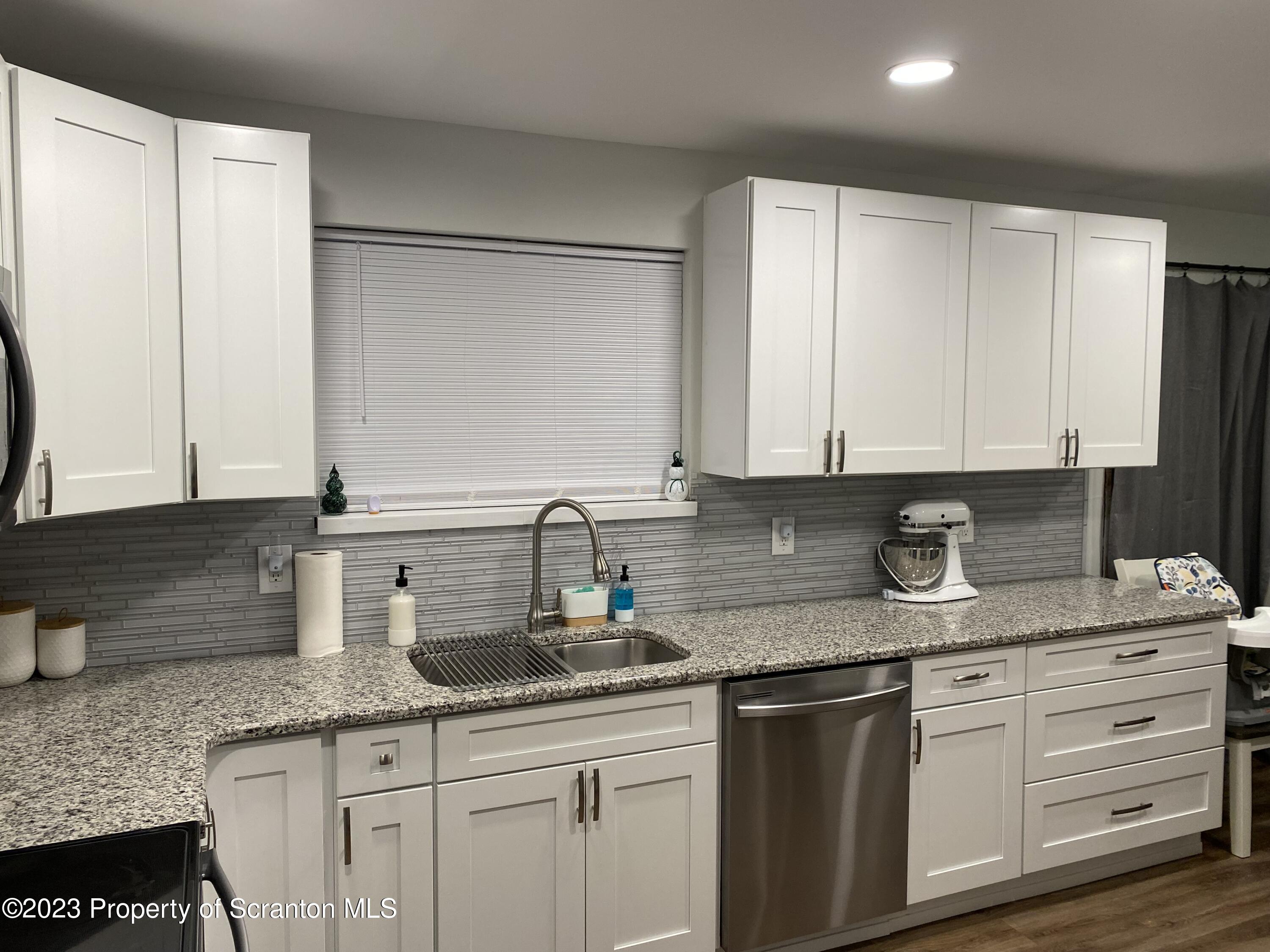 166 Bailey Road Falls, PA 18615 - Photo 6 of 19
