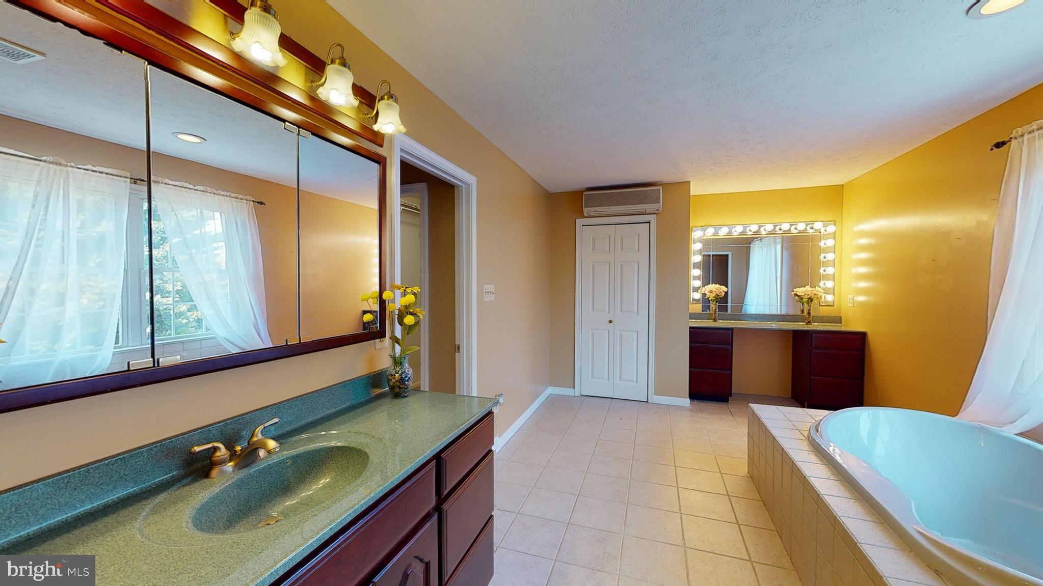 1178 Kesler Road Front Royal, VA 22630 - Photo 25 of 49 Master Bath