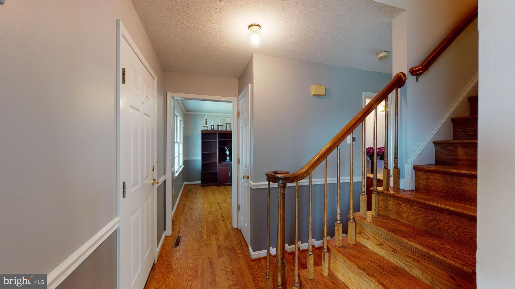 1178 Kesler Road Front Royal, VA 22630 - Photo 30 of 49 Stairs