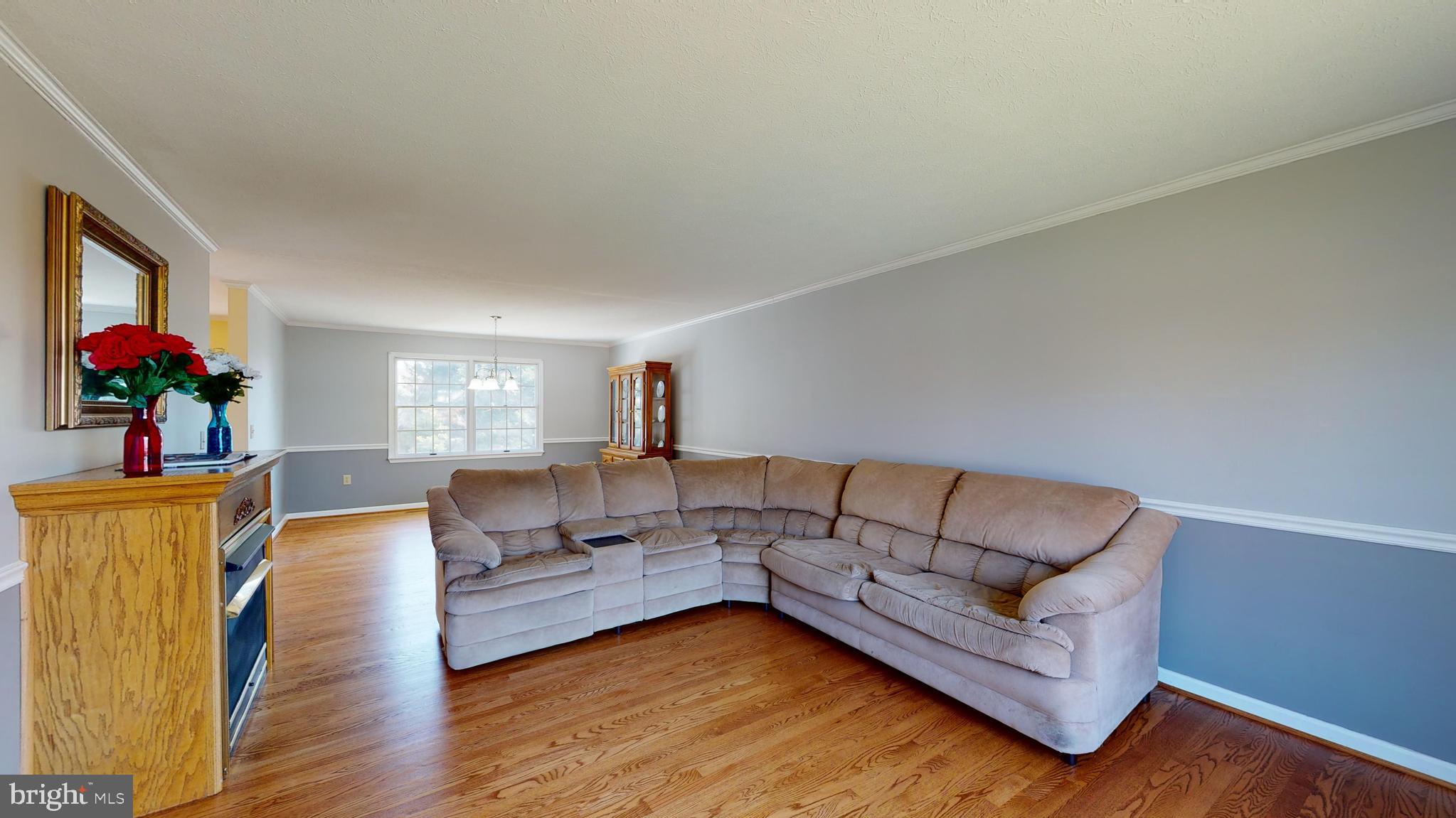 1178 Kesler Road Front Royal, VA 22630 - Photo 10 of 49 Livingroom & Diningroom