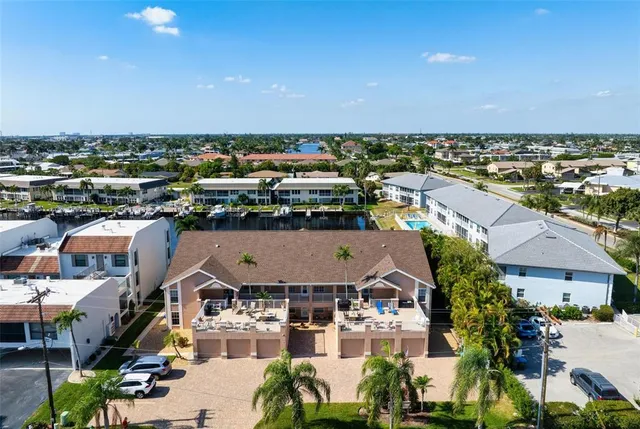 $525,000 | 4206 Southeast 20th Place, Unit 101, Cape Coral, FL 33904