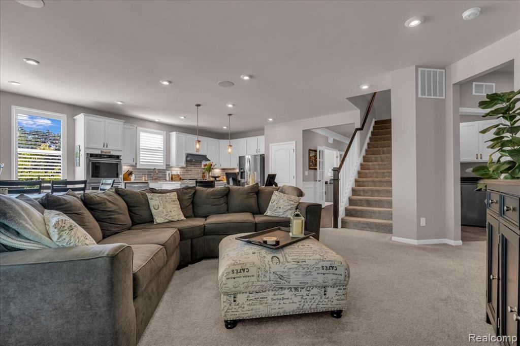 48614 Windfall Road Novi, MI 48374 - Photo 11 of 67