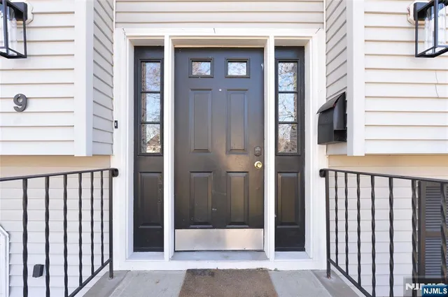 $4,200 | 9 Bergen Street, Glen Rock, NJ 07452
