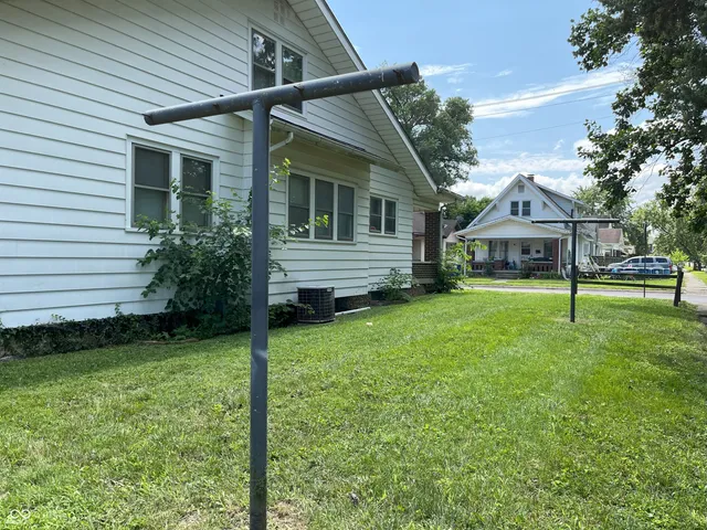 $114,900 | 1800 Park Street, Terre Haute, IN 47803