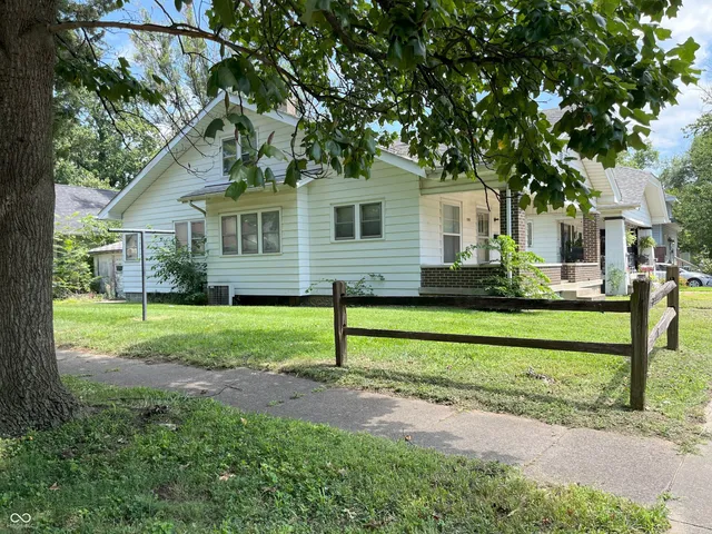 $114,900 | 1800 Park Street, Terre Haute, IN 47803