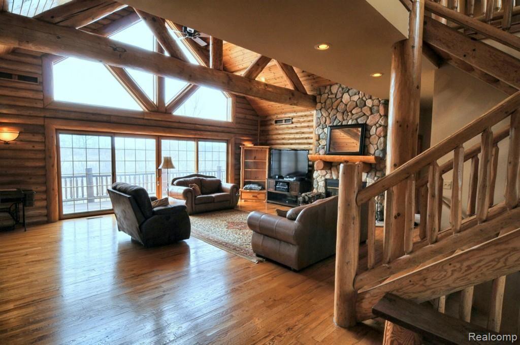 1598 Woodhaven Road Howell, MI 48855 - Photo 12 of 52 Great_Room.jpg