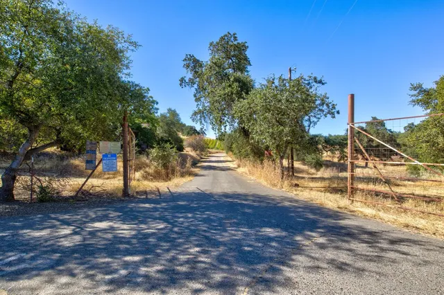 $1,899,995 | 19940 Shenandoah School Road, Plymouth, CA 95669