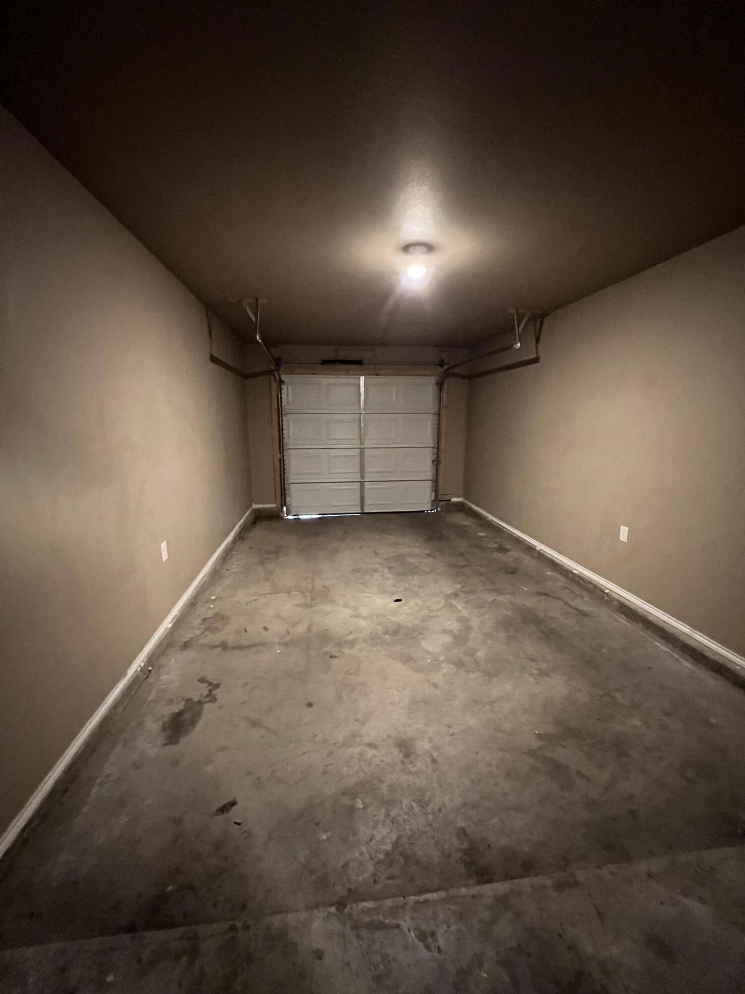 2914 East Cornell Street Lubbock, TX 79403 - Photo 18 of 18 an empty room with windows