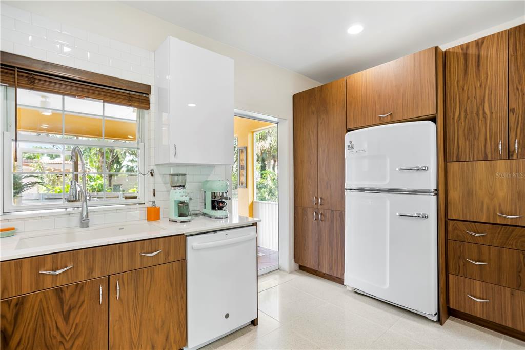 2217 Brevard Road Northeast St. Petersburg, FL 33704 - Photo 18 of 66