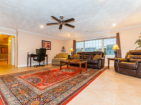 206 Judge Road Lynn, MA 01904 - Photo 6 of 30 Gallery Image 6