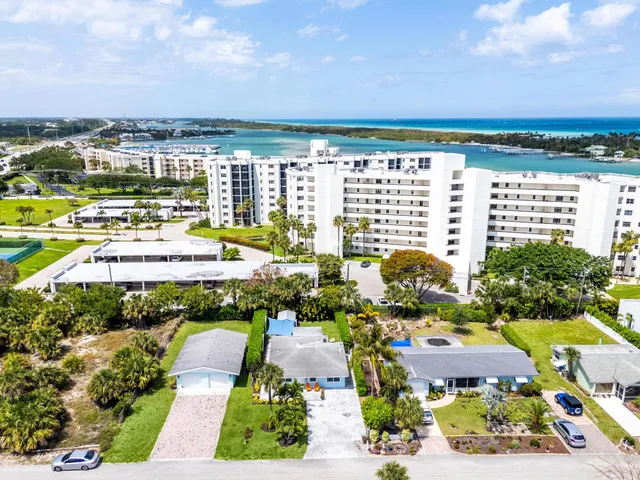 a en suite bathroom with a tub and shower