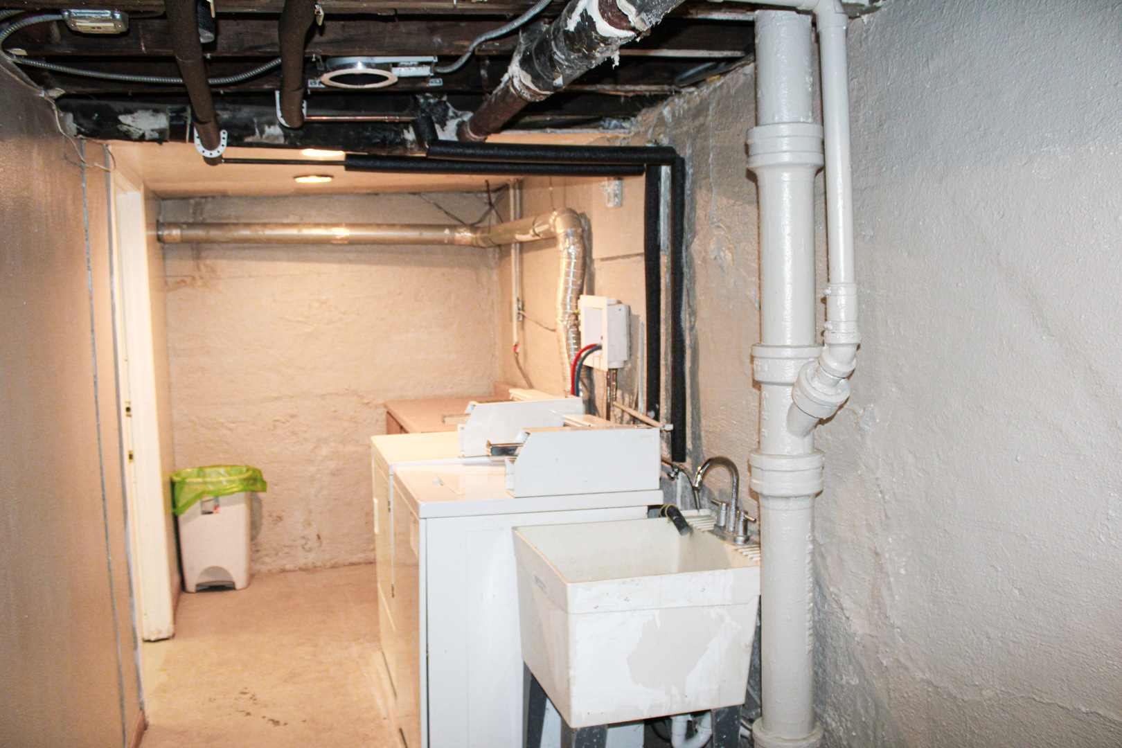 109 Cary Street Cary, IL 60013 - Photo 19 of 21 a bathroom with a sink a toilet and mirror