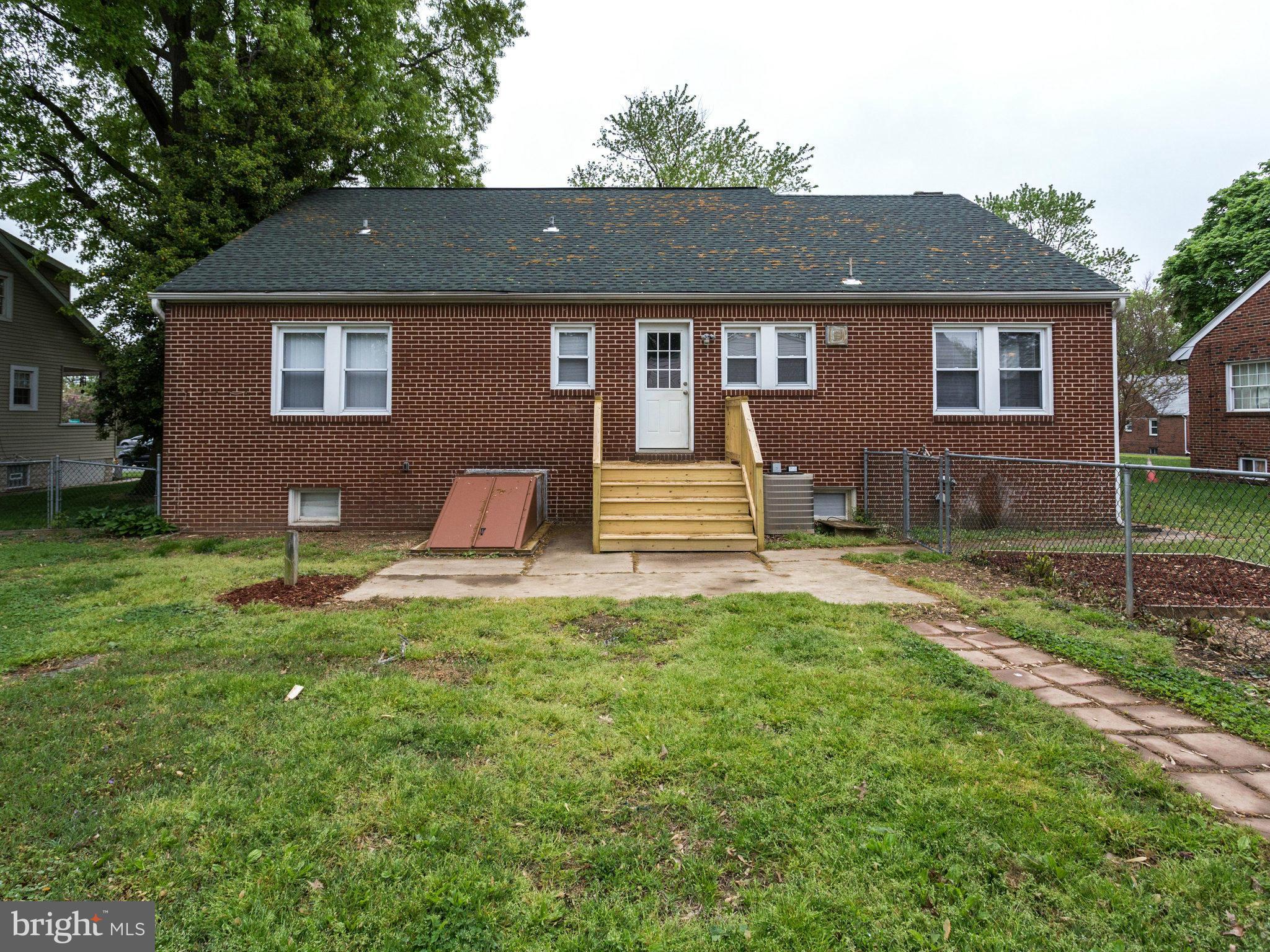 1902 Sunberry Road Baltimore, MD 21222 - Photo 15 of 16 Exterior (Rear)