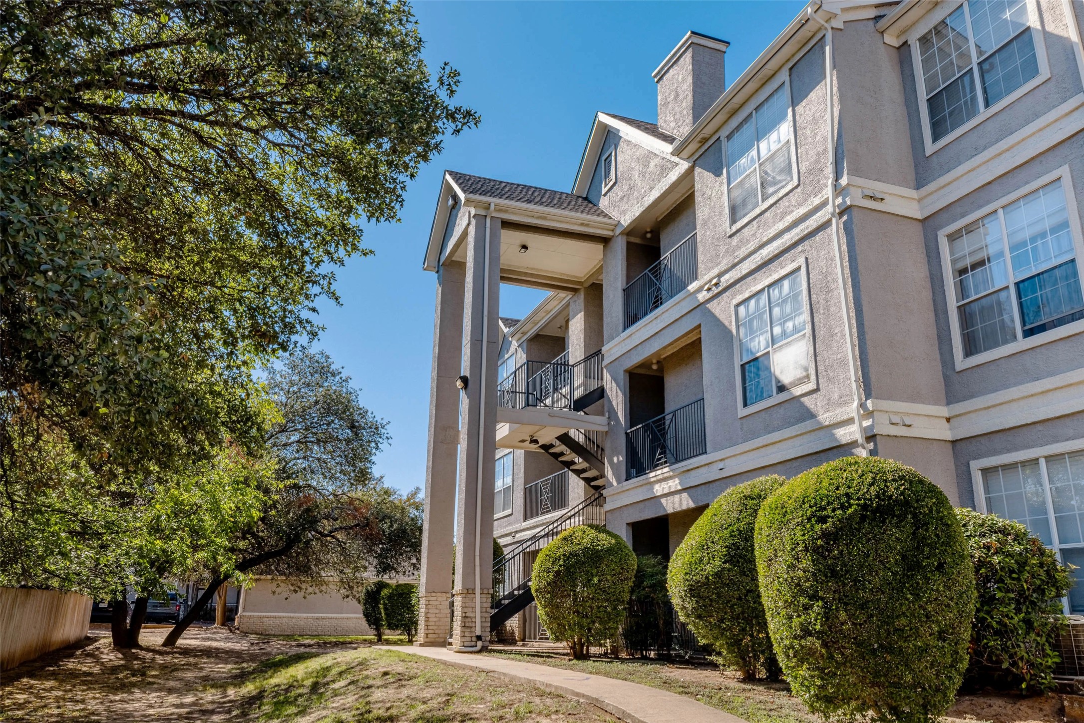 11908 Anderson Mill Road, Unit 123 Cedar Park, TX 78613 - Photo 2 of 24 6 weeks free on 2 & 3 bedroom apartment homes! STAKE Rewards: Earn cash back just for paying rent on time!