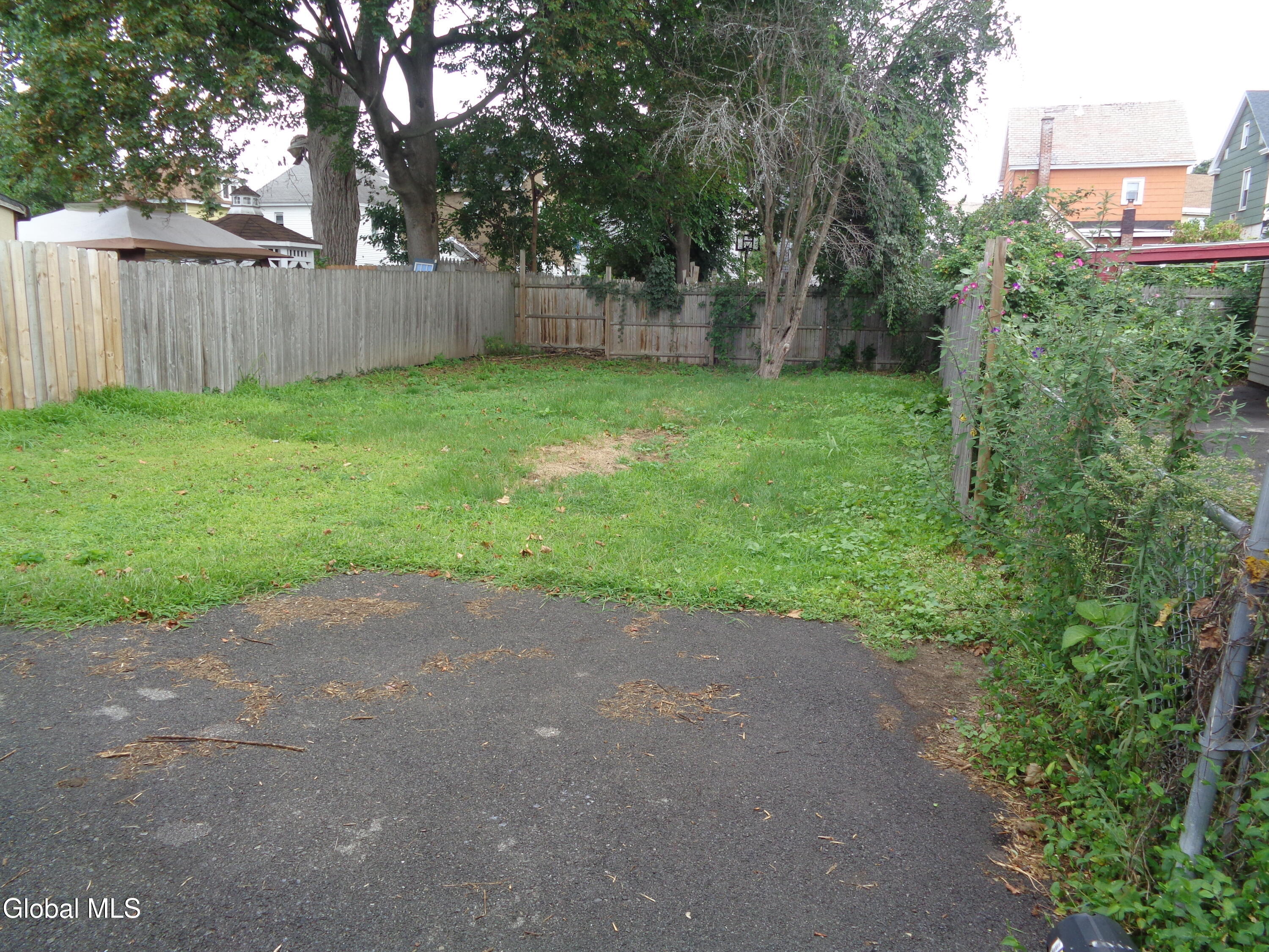 821 Holland Road Schenectady, NY 12303 - Photo 20 of 21 DSC02997