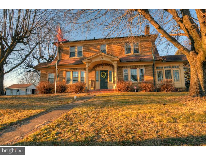 801 Bridge Street Spring City, PA 19475 - Photo 4 of 25 Gallery Image 4