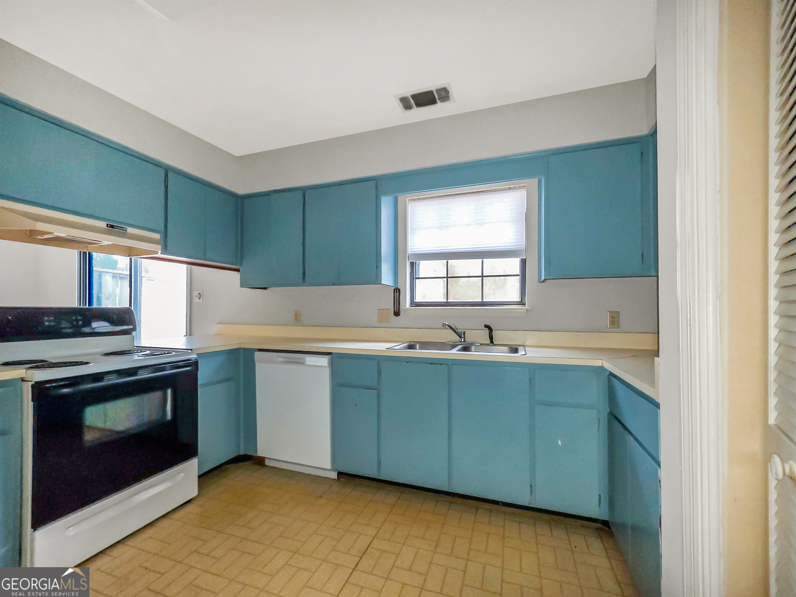 122 Windmill Lane Savannah, GA 31419 - Photo 16 of 27