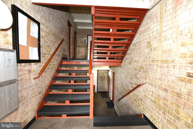 $1,650 | 11326 Cherry Hill Road, Unit 2N204, Beltsville, MD 20705