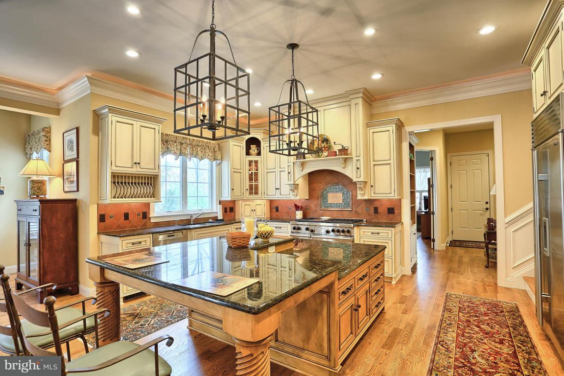 2515 Old Orchard Road Lancaster, PA 17601 - Photo 15 of 57