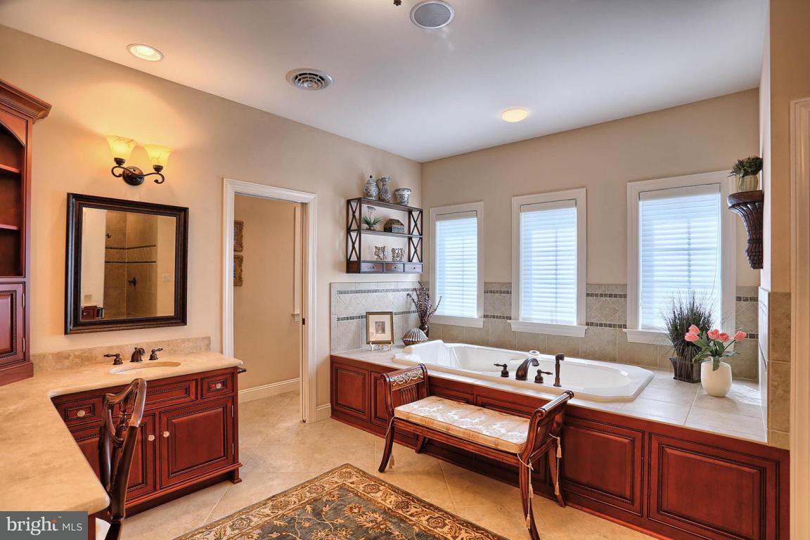 2515 Old Orchard Road Lancaster, PA 17601 - Photo 32 of 57
