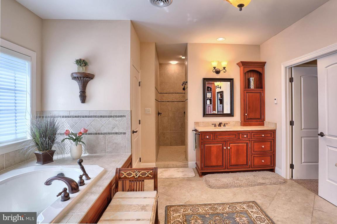 2515 Old Orchard Road Lancaster, PA 17601 - Photo 33 of 57