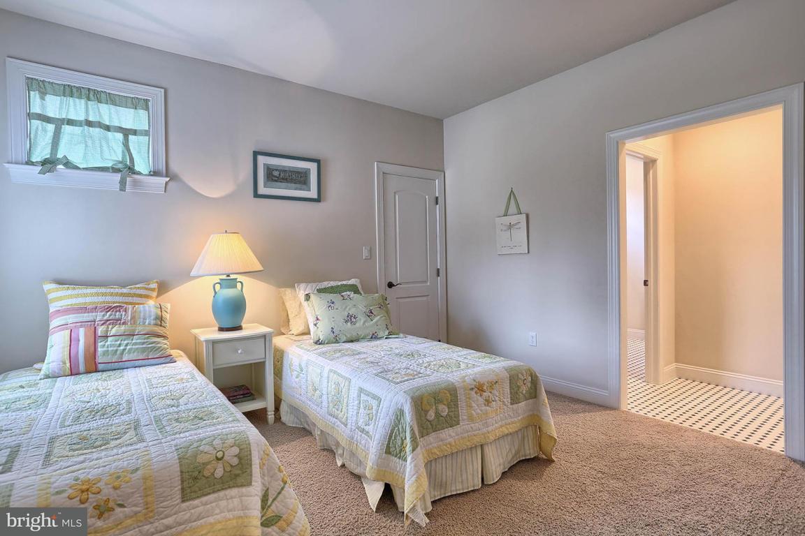 2515 Old Orchard Road Lancaster, PA 17601 - Photo 35 of 57