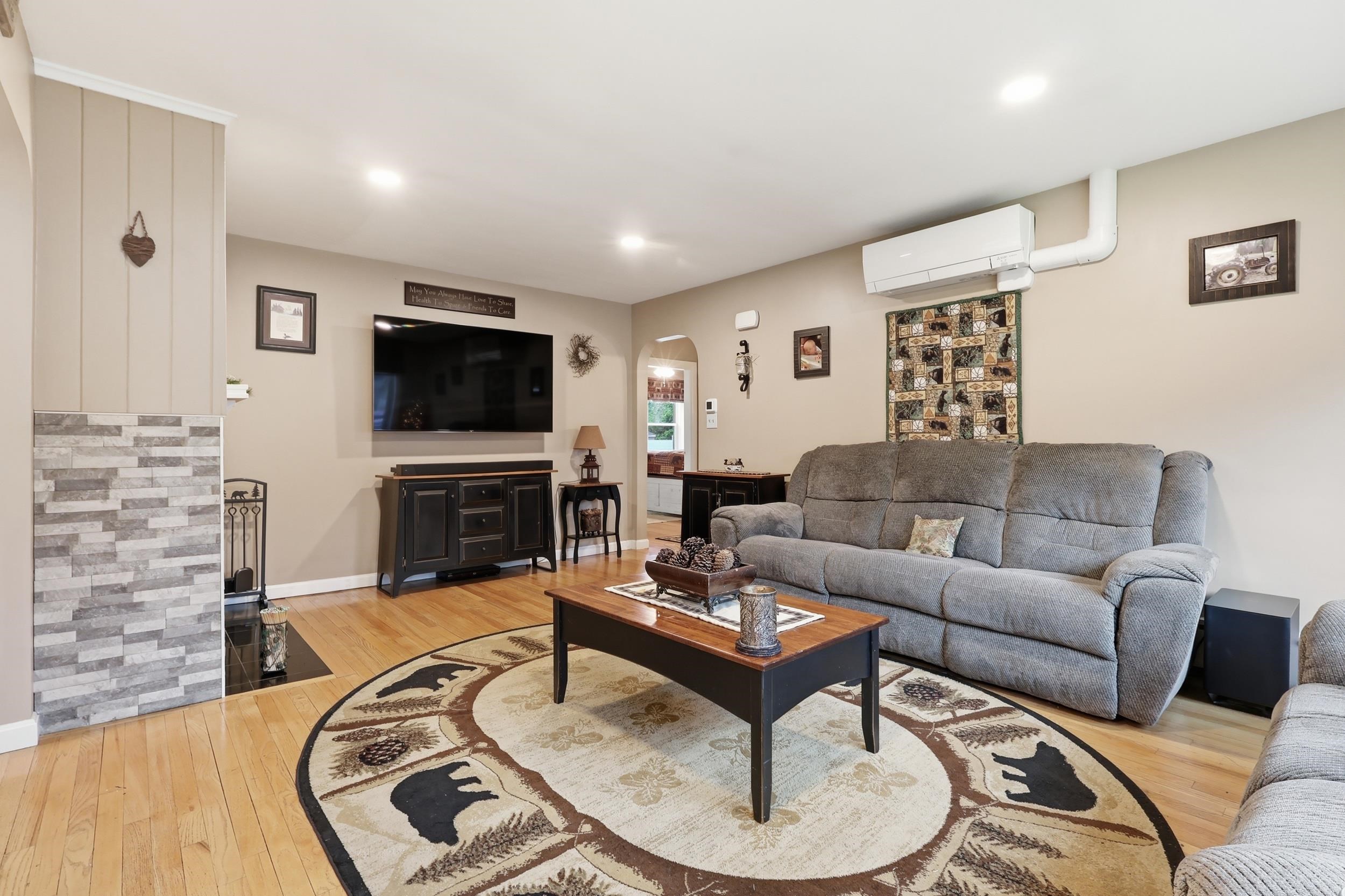 19 Patton Street Rochester, NH 03867 - Photo 8 of 36