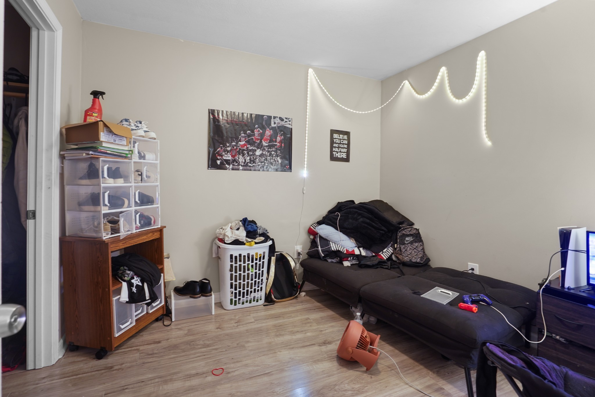 403 Victoria Street Pulaski, TN 38478 - Photo 15 of 21 a room with furniture and wooden floor