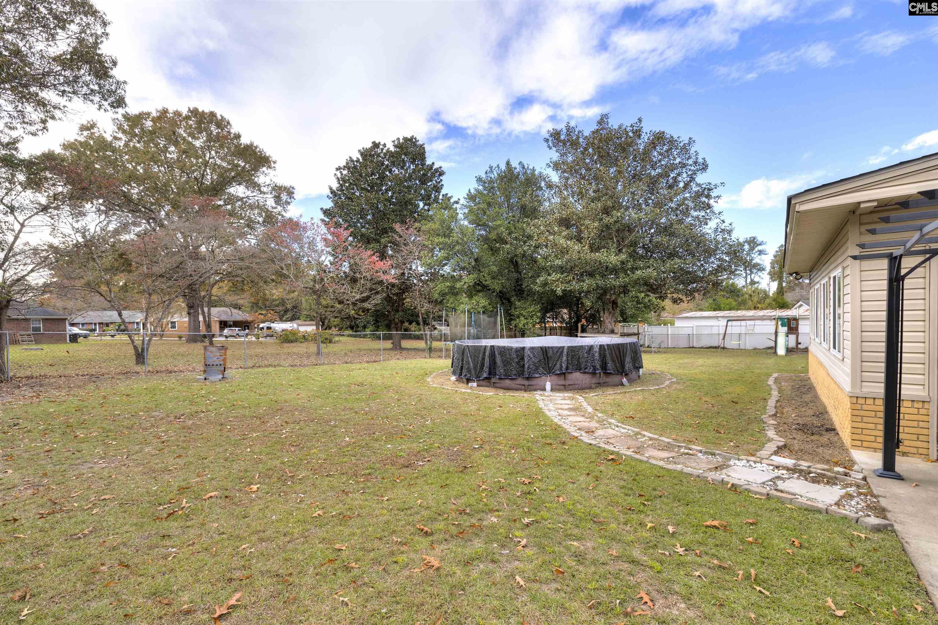 328 Stuckey Street Sumter, SC 29150 - Photo 4 of 39
