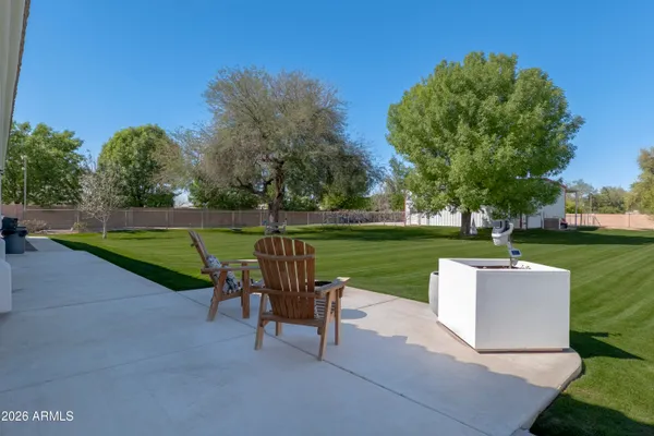$1,695,000 | 2090 East Melrose Street, Gilbert, AZ 85297