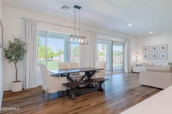$1,695,000 | 2090 East Melrose Street, Gilbert, AZ 85297