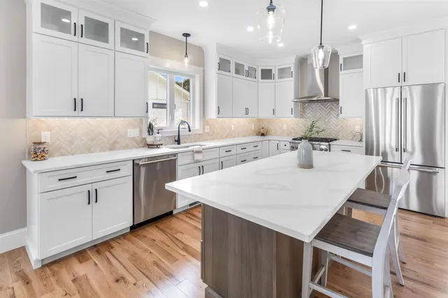 $1,550,000 | 16 Little River Road, Exeter, NH 03833